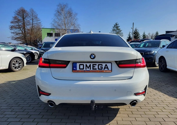 BMW Seria 3 cena 99900 przebieg: 205000, rok produkcji 2019 z Nowa Sól małe 232